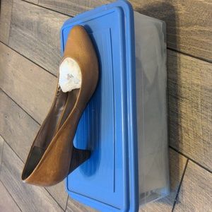 Steve Madden  Women's Tan Heels 8